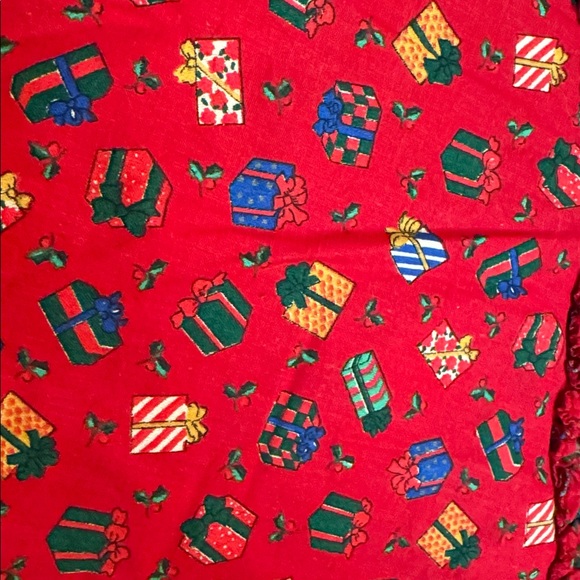 Vintage Tree Ruffled Tree Skirt - Picture 6 of 9